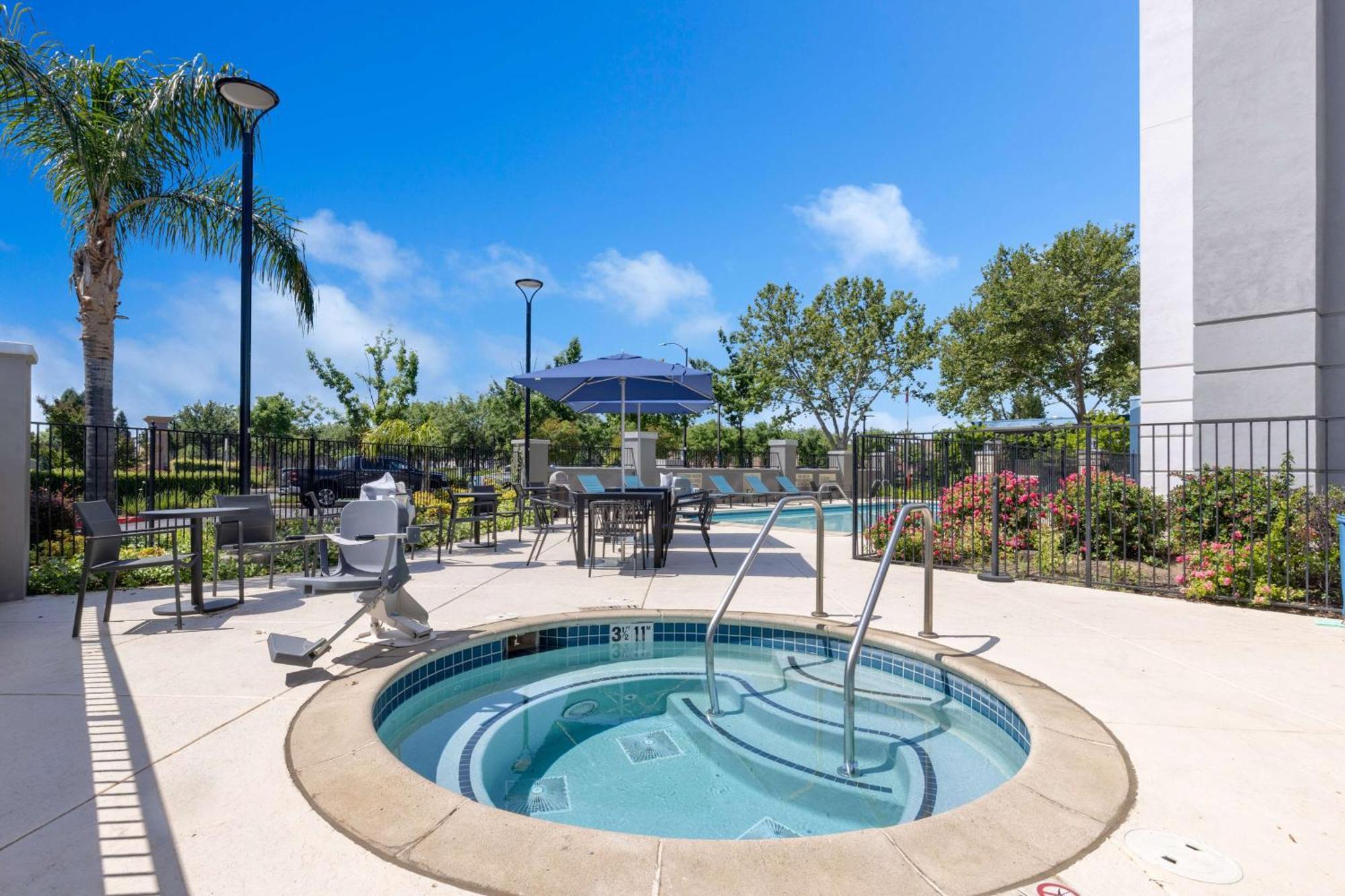 Hampton Inn & Suites Yuba City Esterno foto